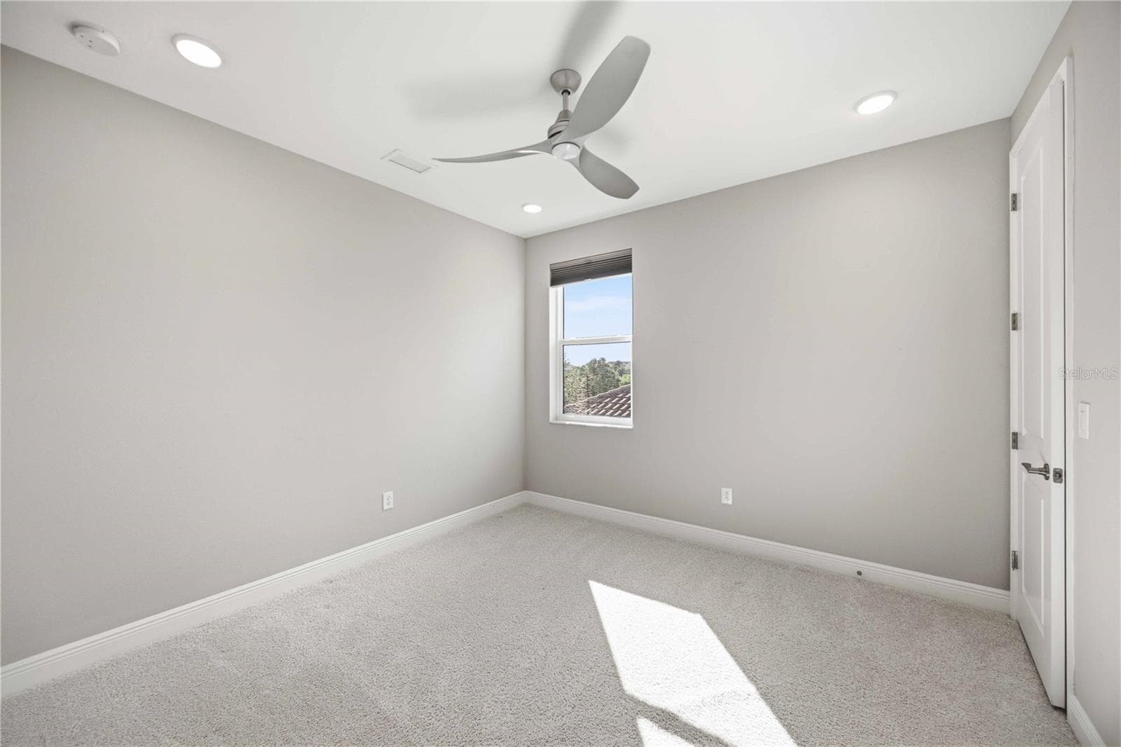 Single Family Residence at 4745 ANTRIM DR, SARASOTA, photo 24 of 39
