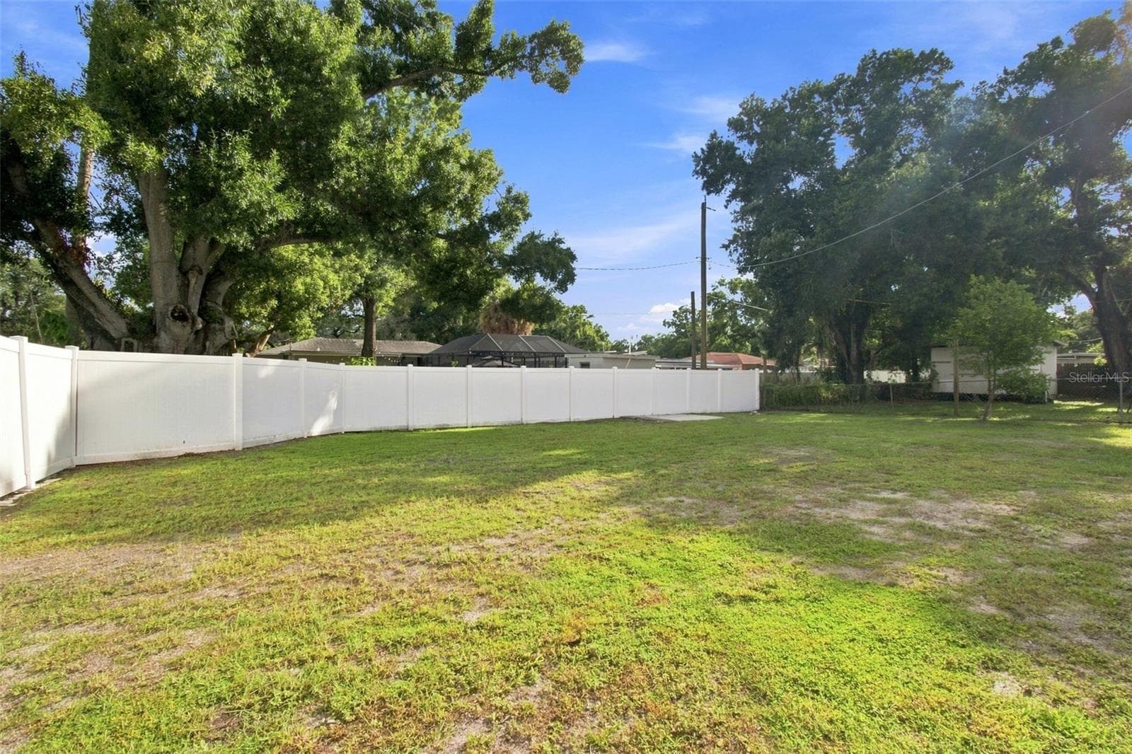 Single Family Residence at 1702 W JOHNSTON AVE, TAMPA, photo 67 of 74
