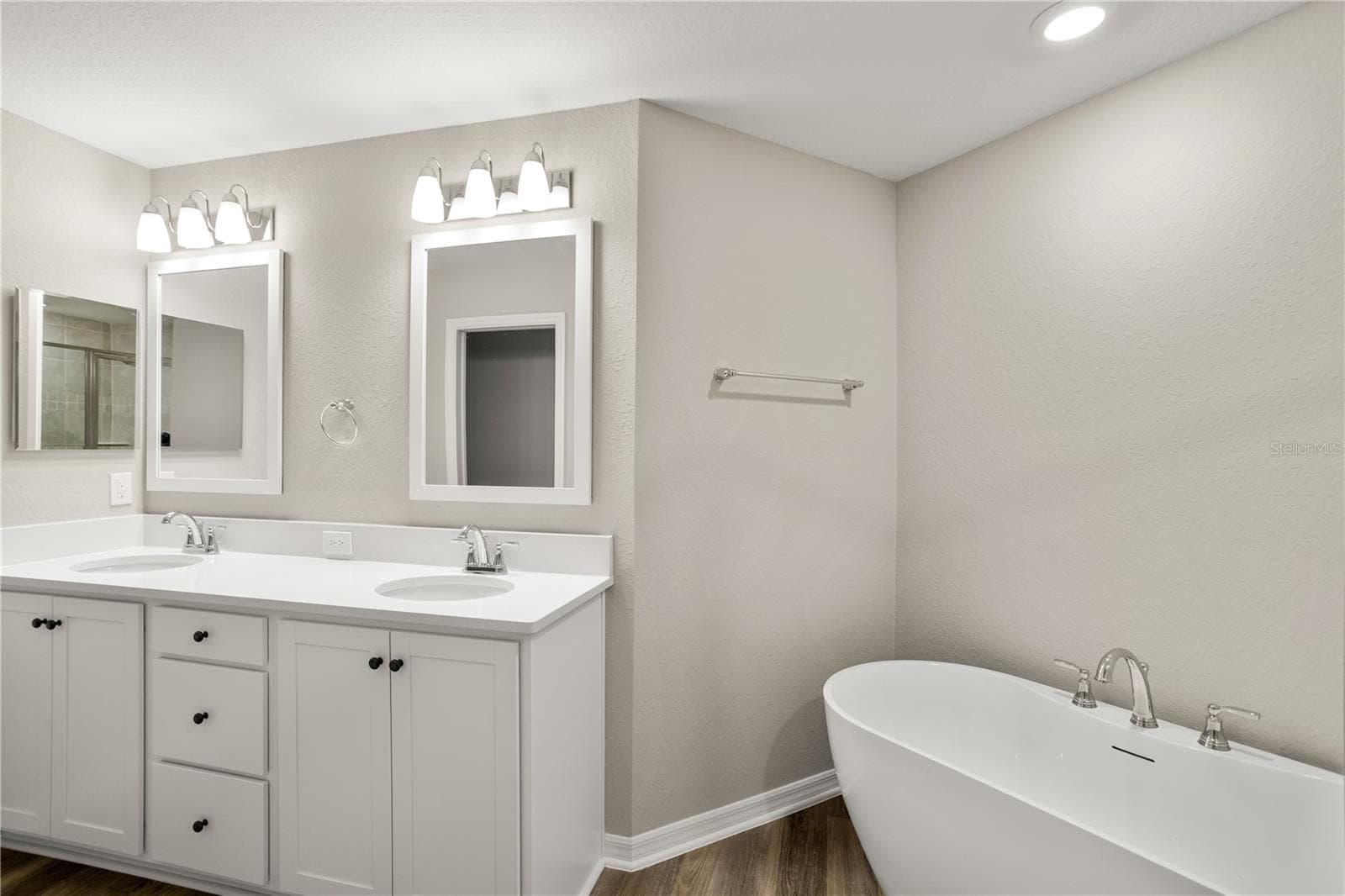 Single Family Residence at 4035 KINDLING WOOD WAY, ST CLOUD, photo 16 of 35