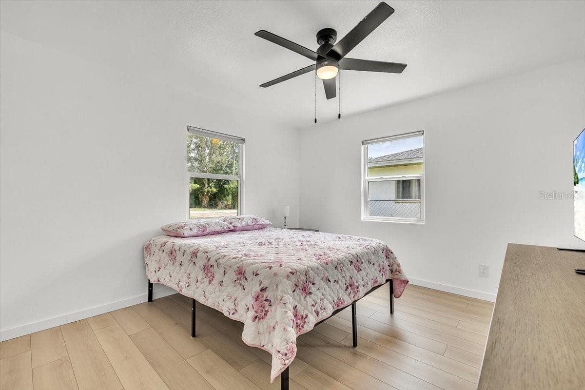 Single Family Residence at 537 CAPITOL ST, NORTH FORT MYERS, photo 11 of 35