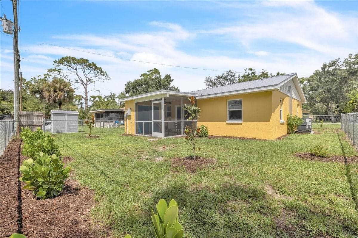 Single Family Residence at 537 CAPITOL ST, NORTH FORT MYERS, photo 23 of 35
