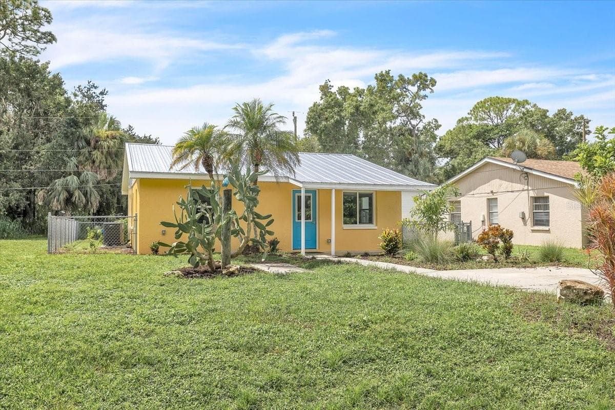 Single Family Residence at 537 CAPITOL ST, NORTH FORT MYERS, photo 34 of 35