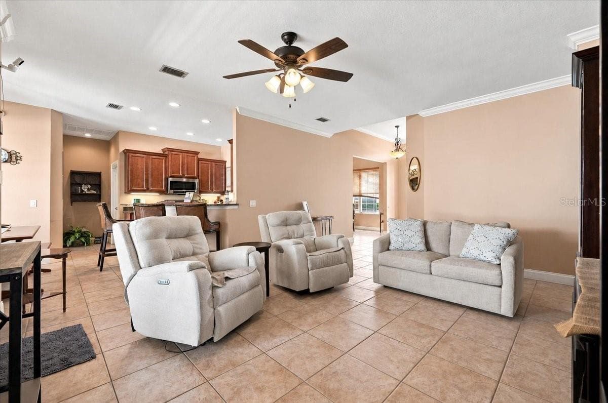 Single Family Residence at 5326 KINSLEY LN, LAKELAND, photo 10 of 53