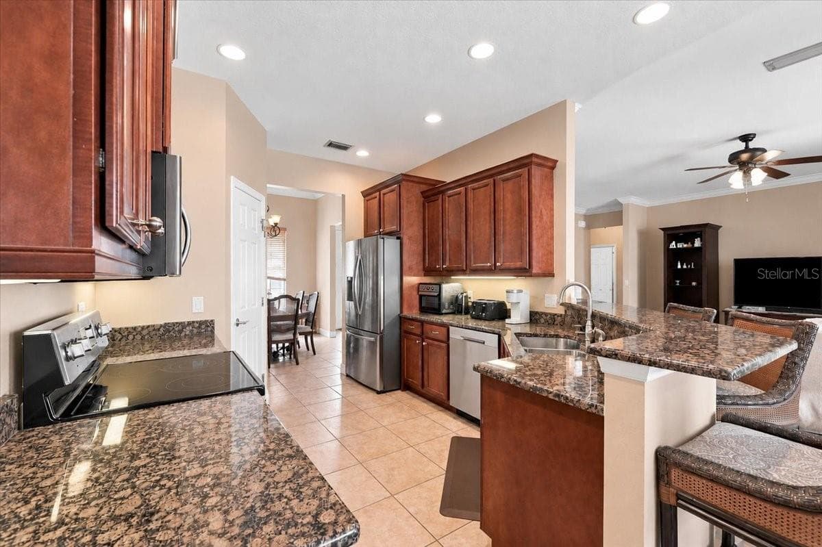 Single Family Residence at 5326 KINSLEY LN, LAKELAND, photo 13 of 53