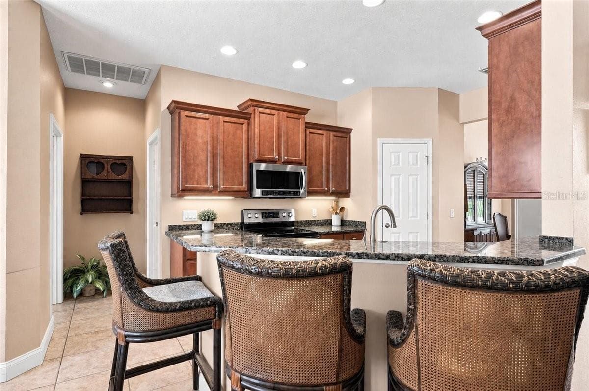 Single Family Residence at 5326 KINSLEY LN, LAKELAND, photo 14 of 53