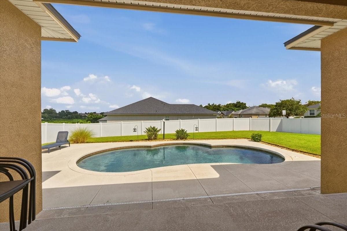 Single Family Residence at 5326 KINSLEY LN, LAKELAND, photo 33 of 53
