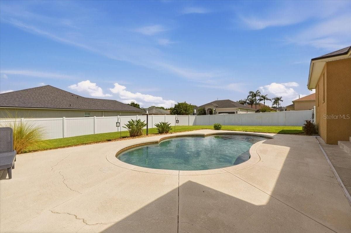 Single Family Residence at 5326 KINSLEY LN, LAKELAND, photo 34 of 53