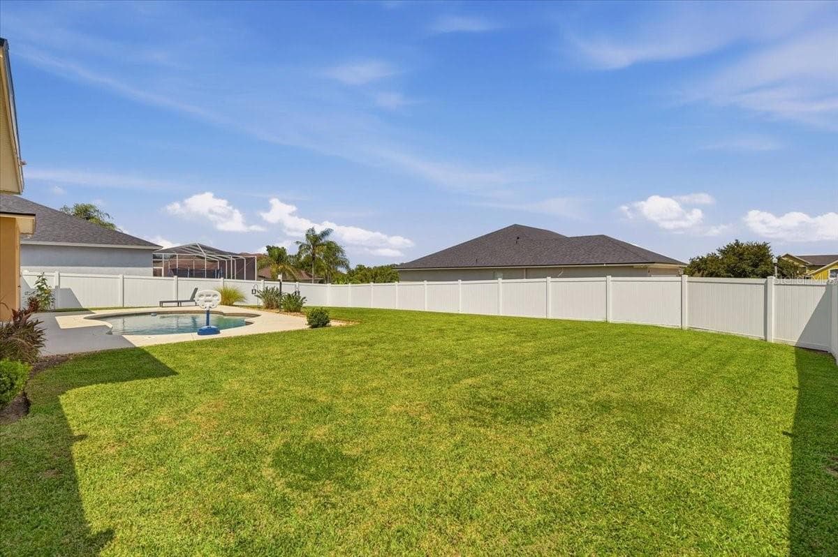Single Family Residence at 5326 KINSLEY LN, LAKELAND, photo 37 of 53