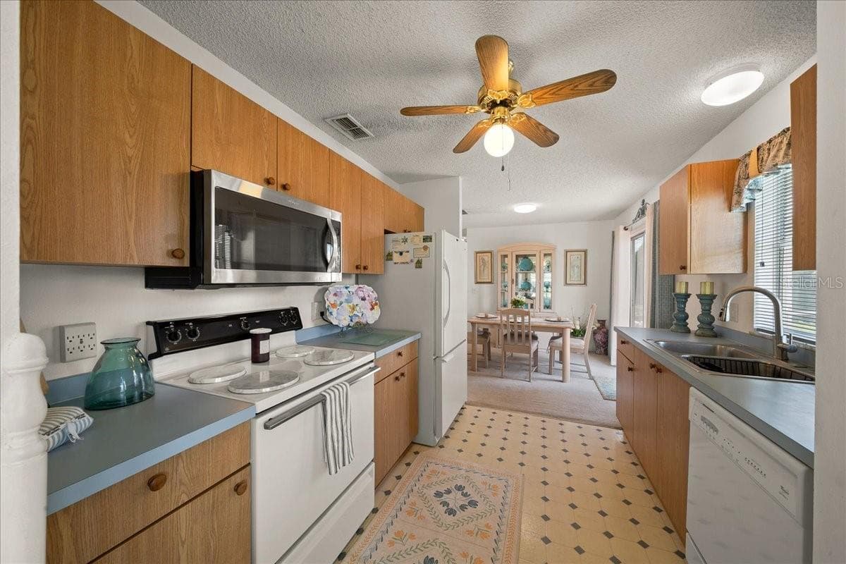 Turnkey - 1410 SANCHEZ CT, THE VILLAGES