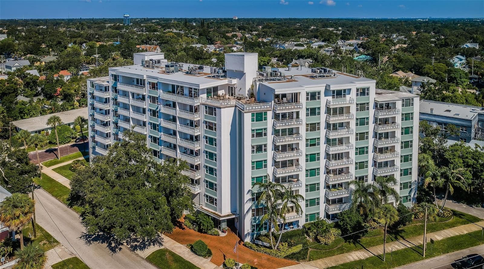 Harbour Hill Condos on Beach Drive NE in St. Petersburg - 700 BEACH DR NE #308, ST PETERSBURG
