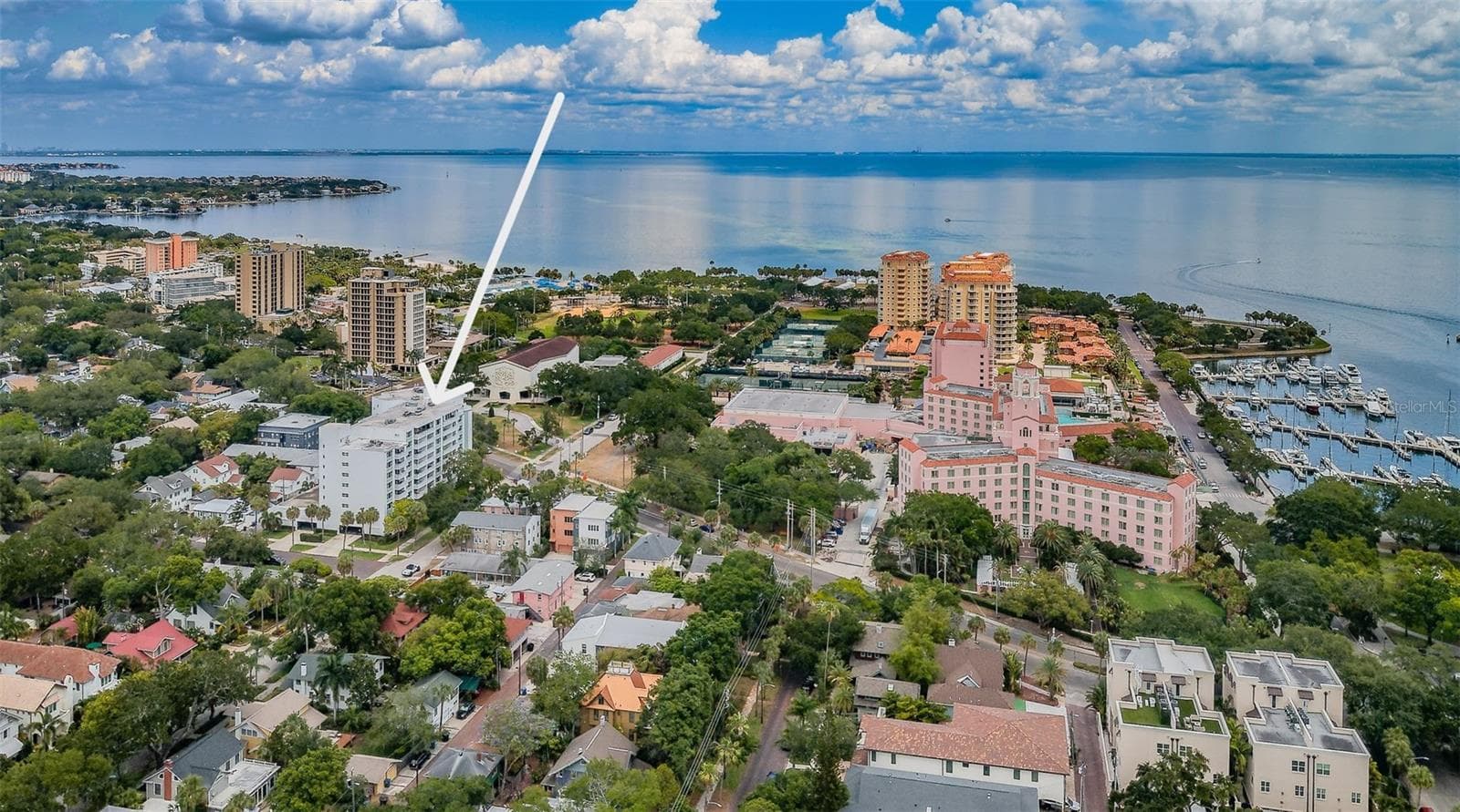 Across the street from North Shore Park, the First Presbyterian Church and the Vinoy Resort & Hotel! - 700 BEACH DR NE #308, ST PETERSBURG