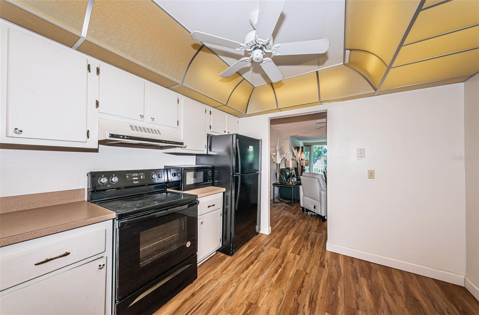 Condominium at 700 BEACH DR NE #308, ST PETERSBURG, photo 30 of 90