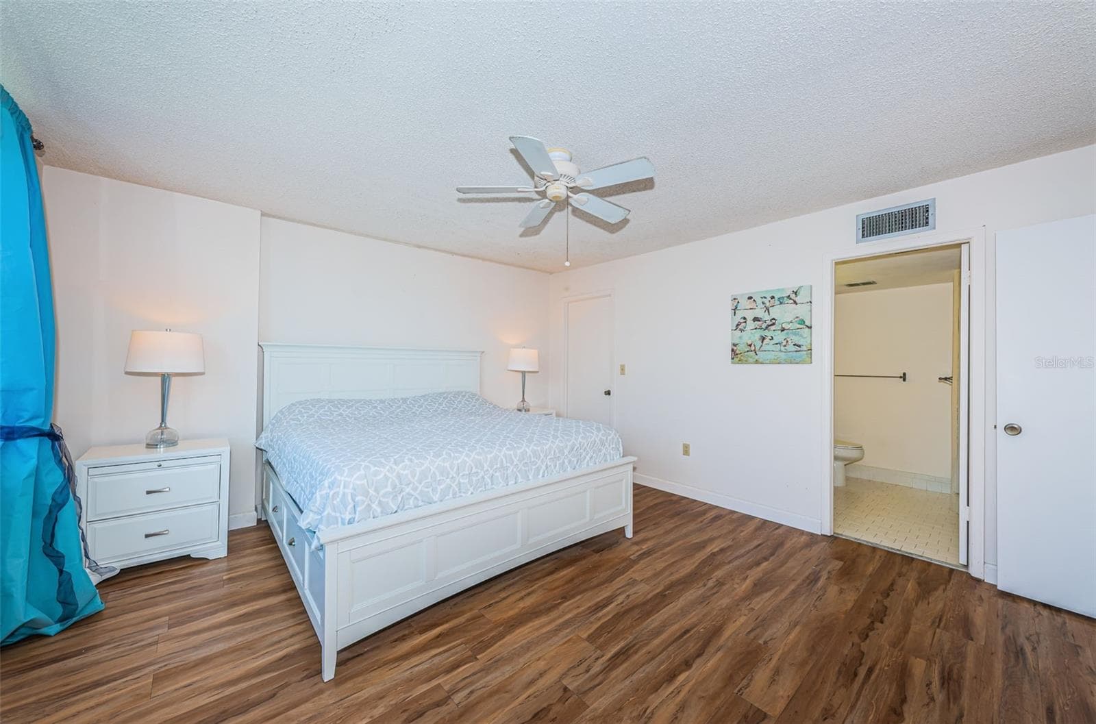 Primary Bedroom with walk-in closet and large bath! - 700 BEACH DR NE #308, ST PETERSBURG