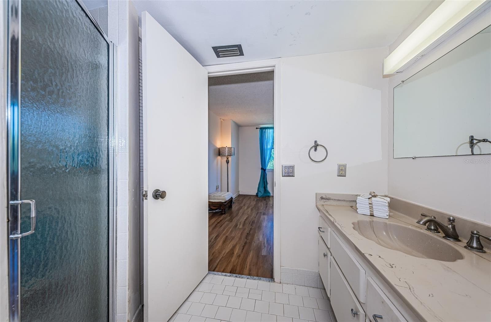 Primary Bathroom - 700 BEACH DR NE #308, ST PETERSBURG