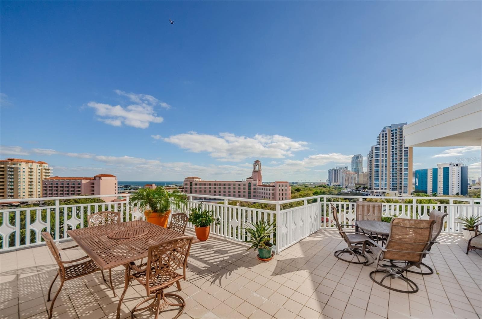 Views of Tampa Bay and Downtown from the Sundeck! - 700 BEACH DR NE #308, ST PETERSBURG