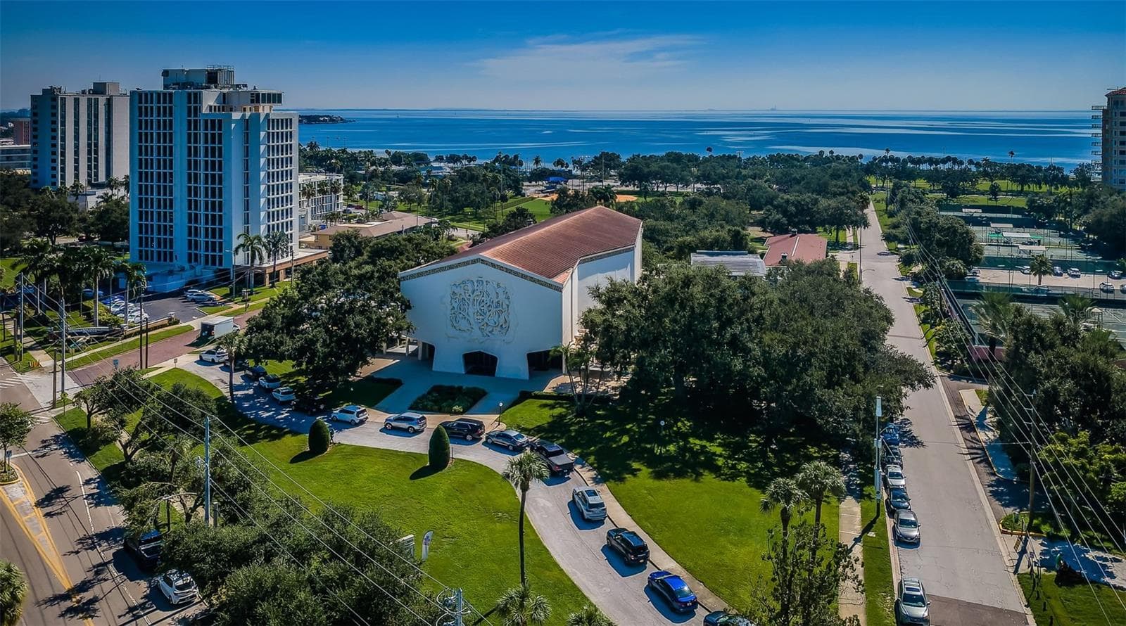 First Presbyterian Church of St. Pete is across the street! - 700 BEACH DR NE #308, ST PETERSBURG