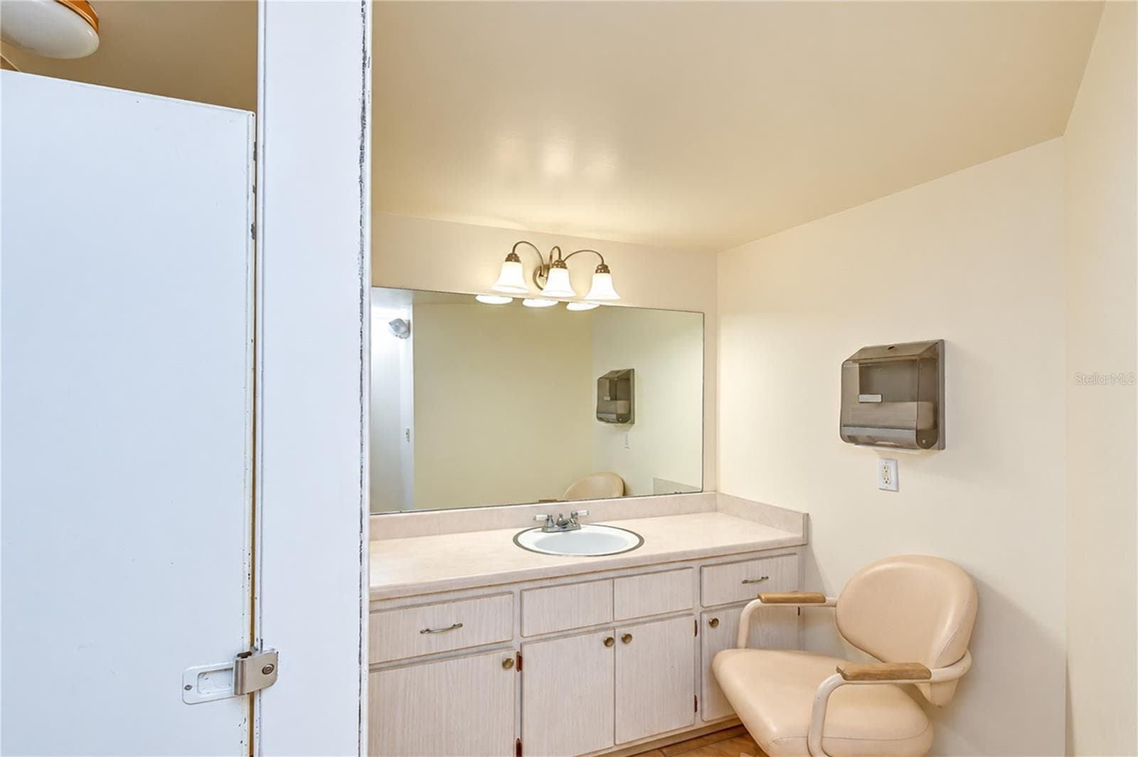 Condominium at 4500 E BAY DR #139, CLEARWATER, photo 42 of 54