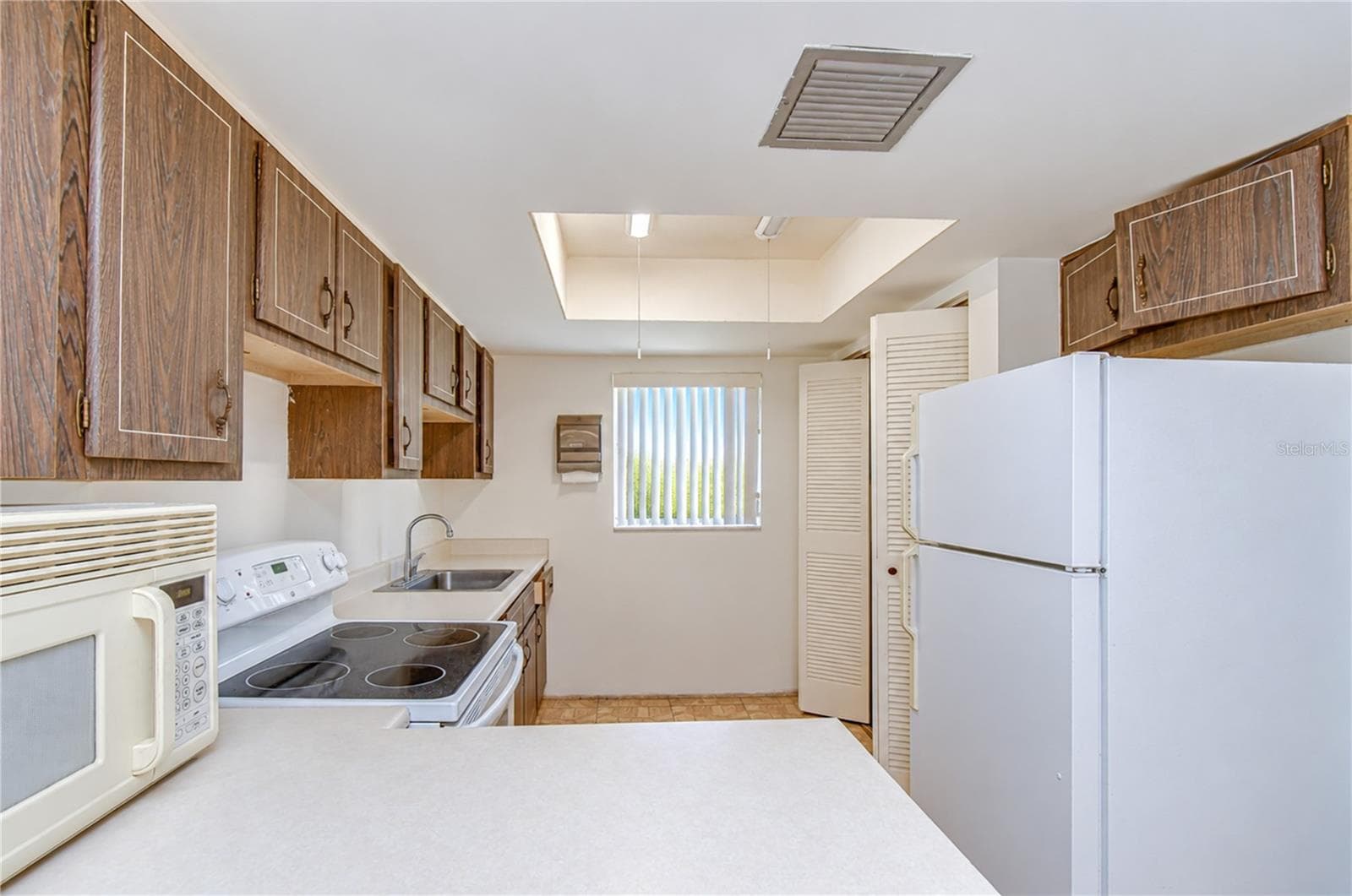 Condominium at 4500 E BAY DR #139, CLEARWATER, photo 44 of 54