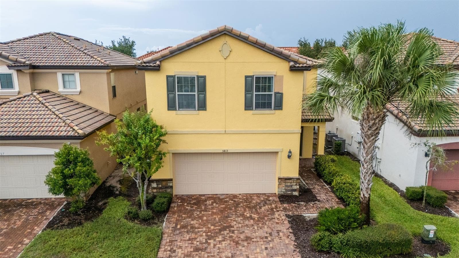 5413 MISTY OAK CIR
