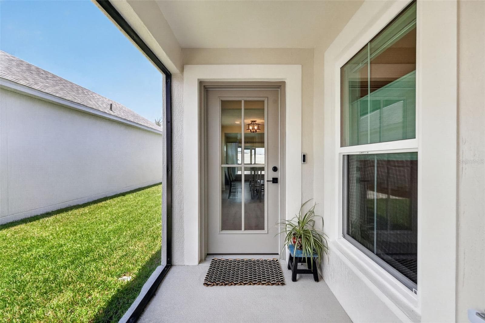Screened Front Porch and Entry - 2005 SANTINO AVE, THE VILLAGES