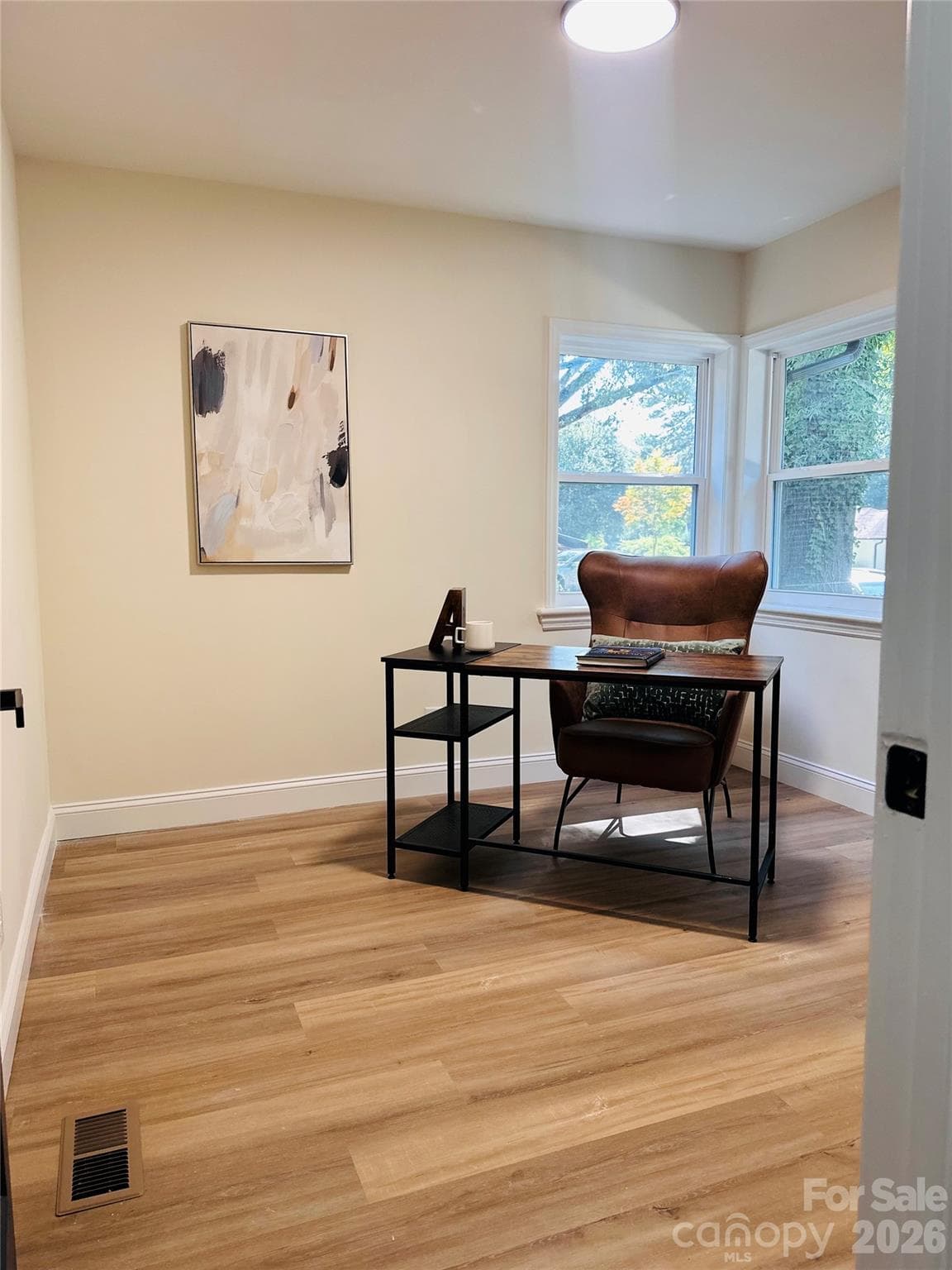 Single Family Residence at 3414 Bonaire Drive, Charlotte, photo 11 of 21