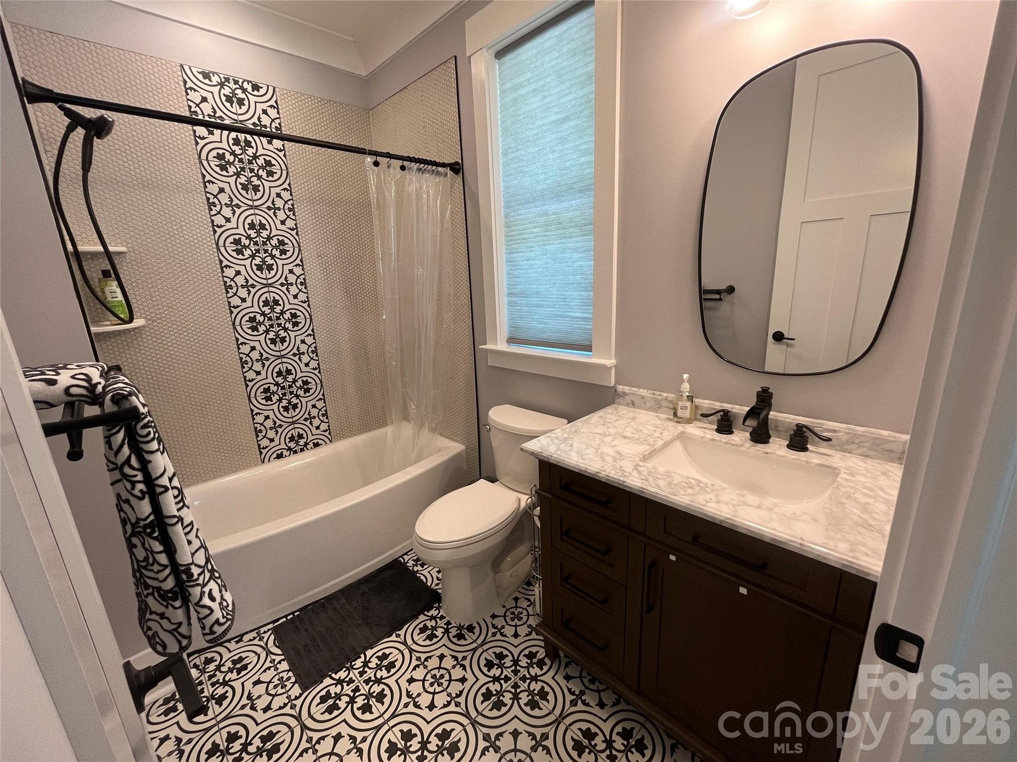 Single Family Residence at 900 Houston Heights Road, Charlotte, photo 31 of 44