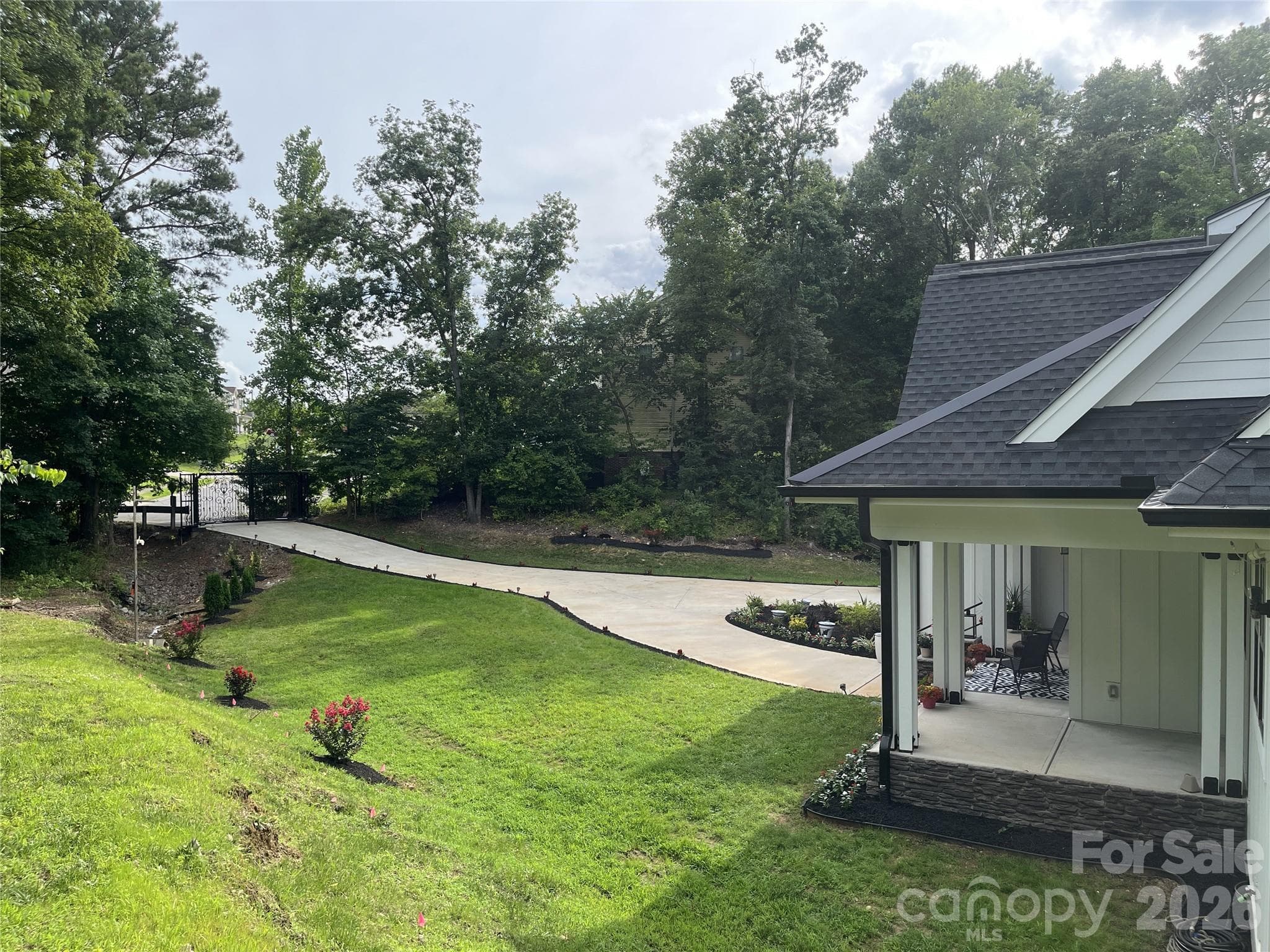 Single Family Residence at 900 Houston Heights Road, Charlotte, photo 43 of 44