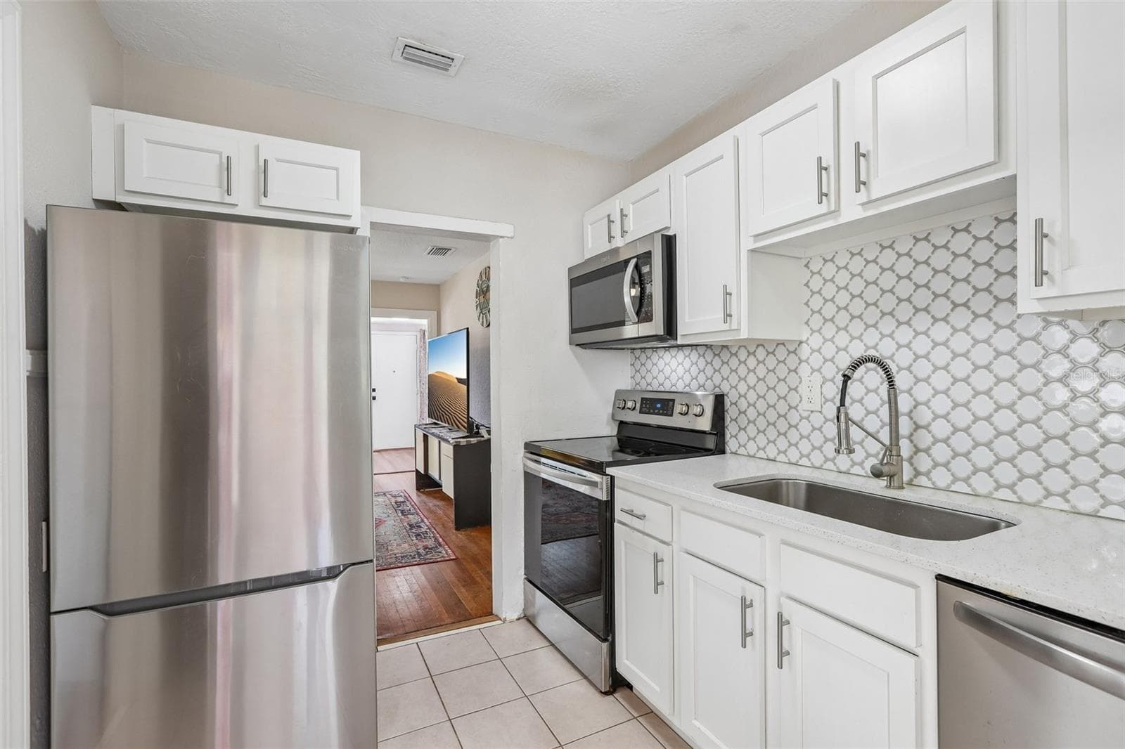 Single Family Residence at 789 16TH AVE S, ST PETERSBURG, photo 11 of 23
