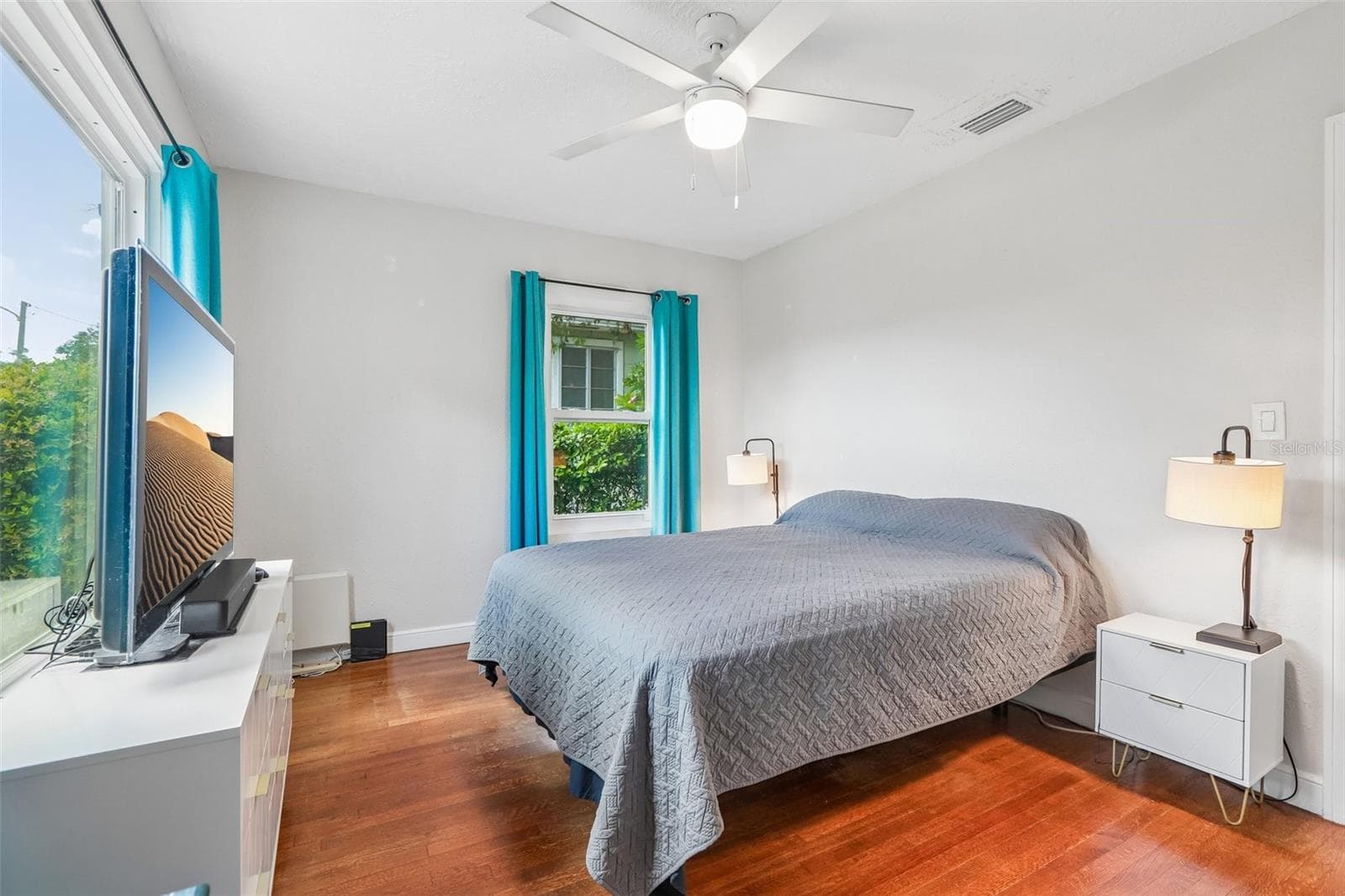 Single Family Residence at 789 16TH AVE S, ST PETERSBURG, photo 12 of 23