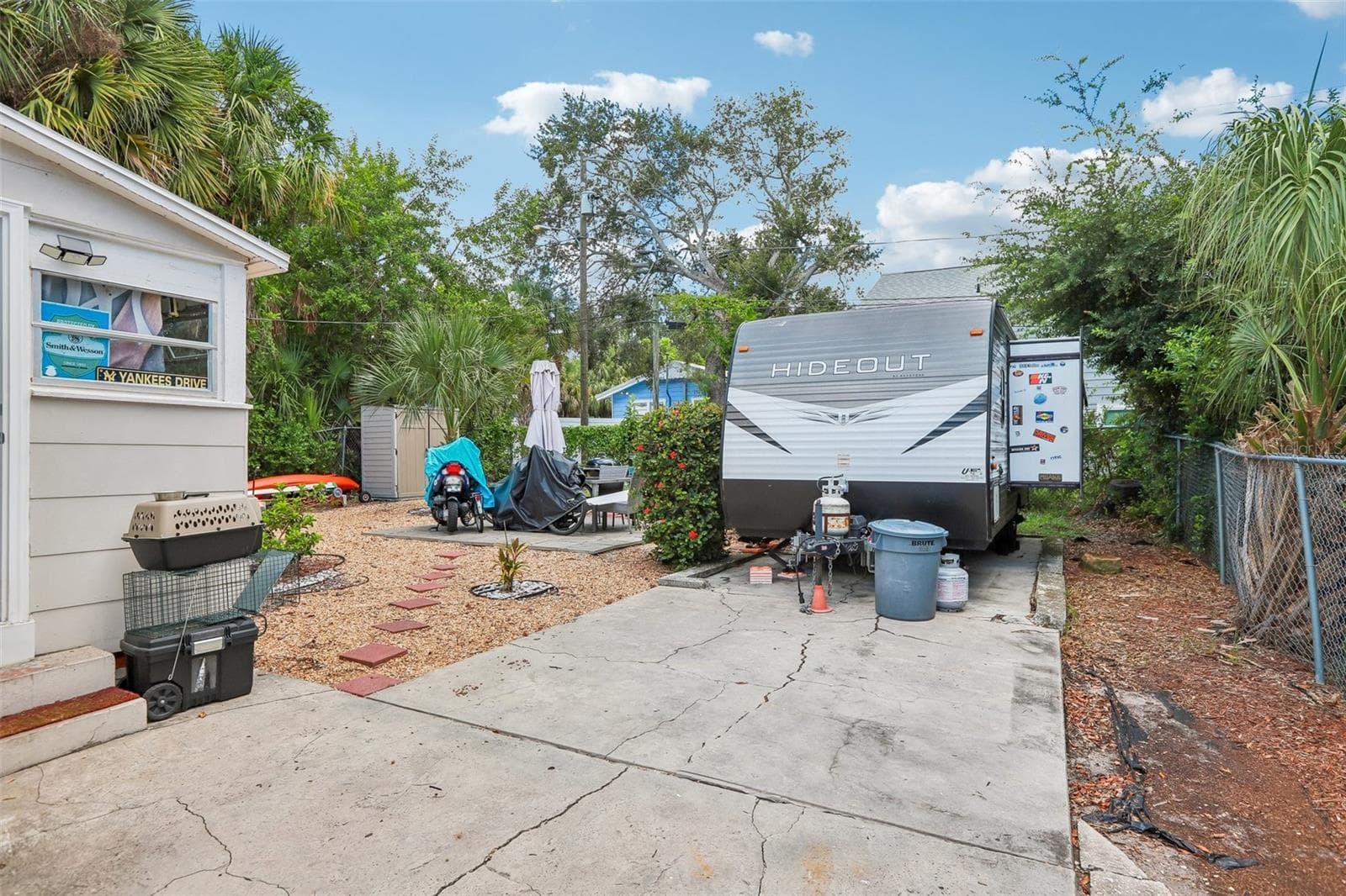 Single Family Residence at 789 16TH AVE S, ST PETERSBURG, photo 18 of 23