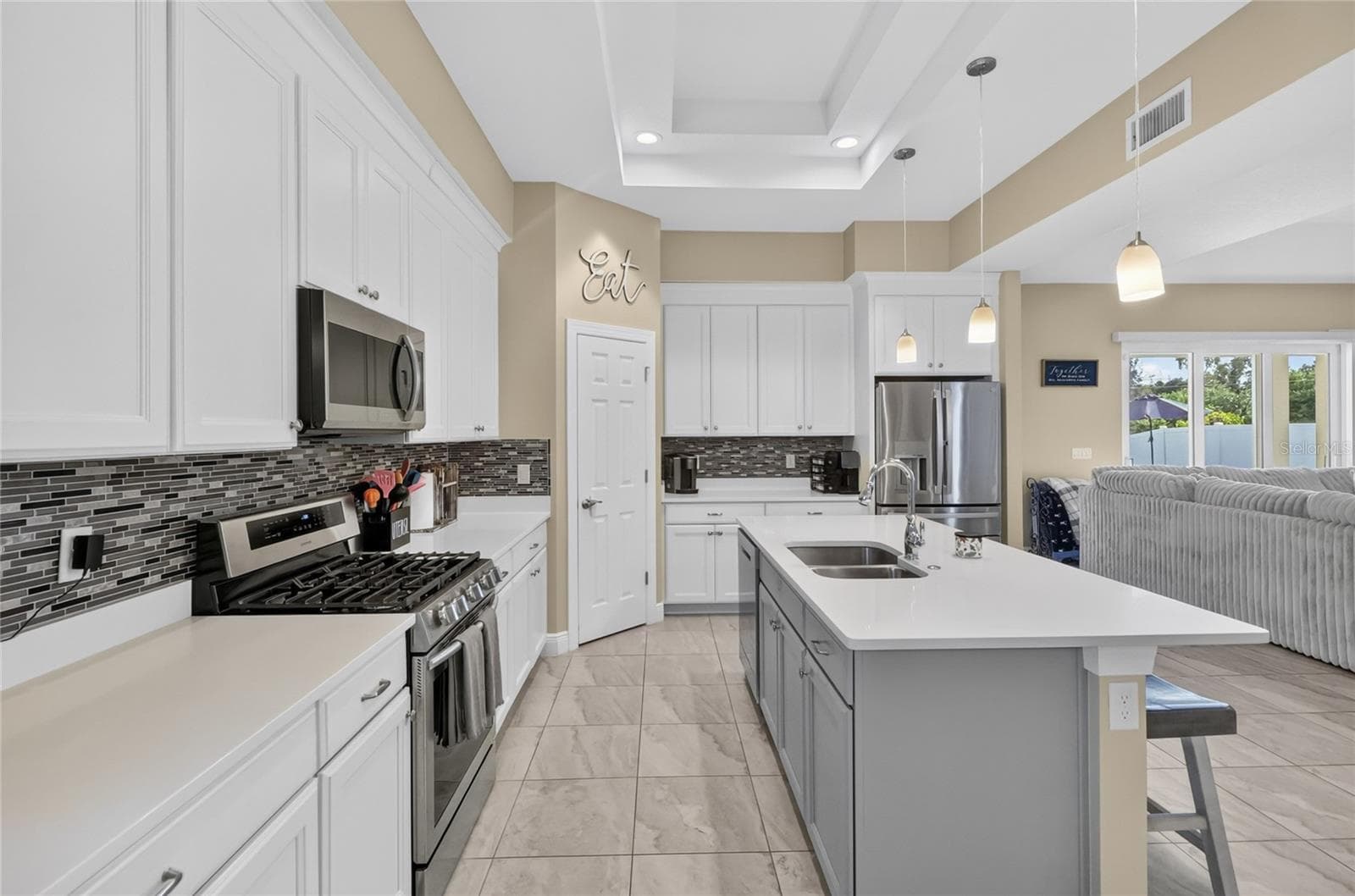 Single Family Residence at 2985 BREEZY MEADOWS DR, CLEARWATER, photo 14 of 48