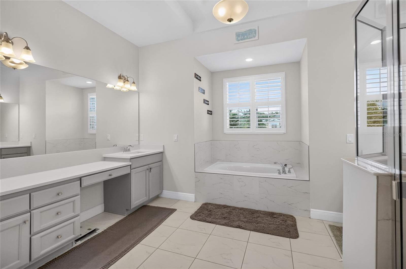 Primary Bathroom - 2985 BREEZY MEADOWS DR, CLEARWATER