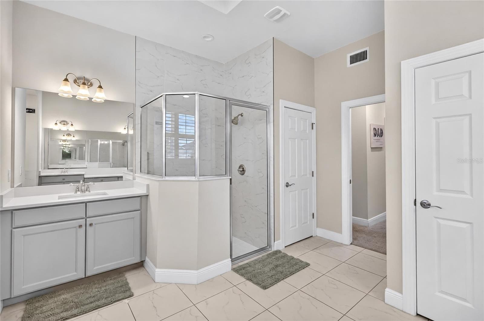 Primary Bathroom - 2985 BREEZY MEADOWS DR, CLEARWATER