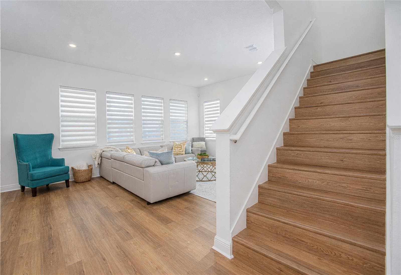 Single Family Residence at 10133 PEEBLES ST, ORLANDO, photo 11 of 49
