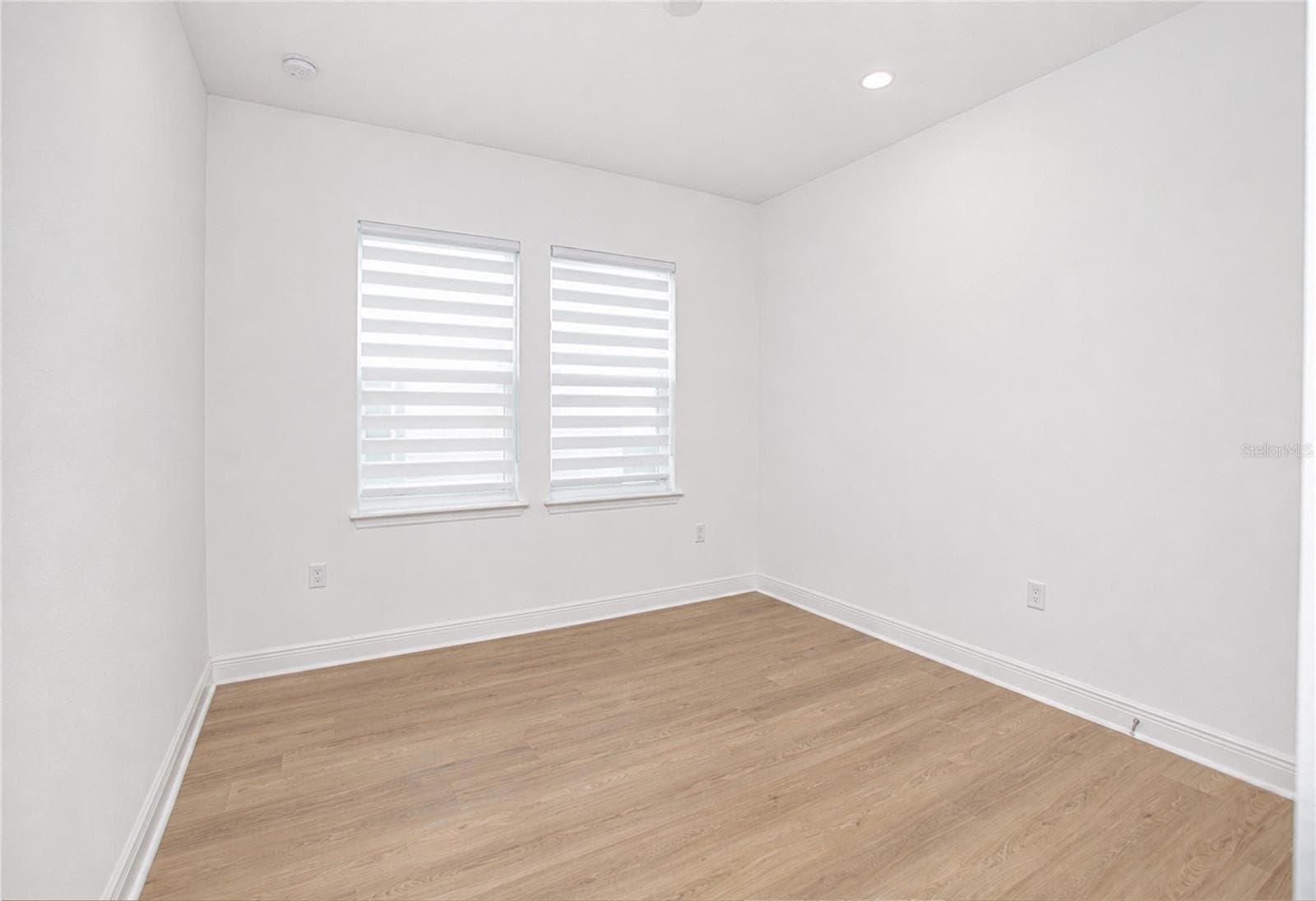 Single Family Residence at 10133 PEEBLES ST, ORLANDO, photo 14 of 49
