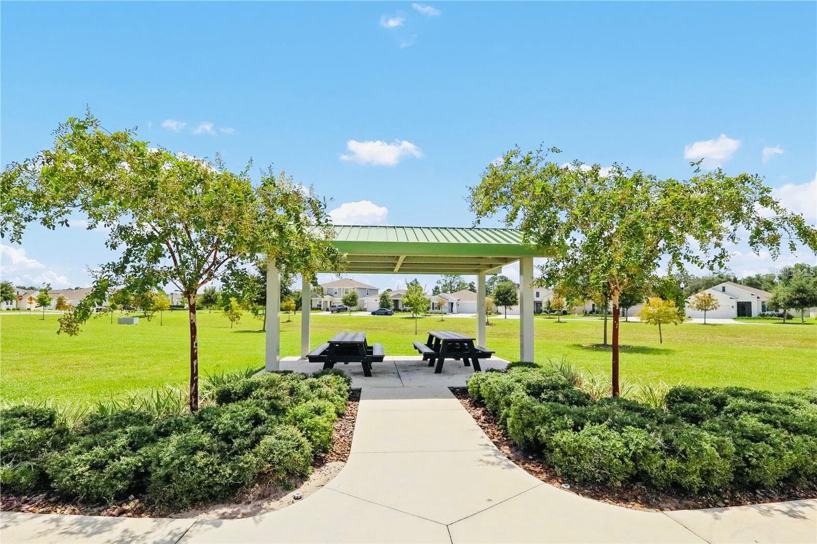 Single Family Residence at 33611 SKY BLOSSOM CIR, LEESBURG, photo 28 of 32