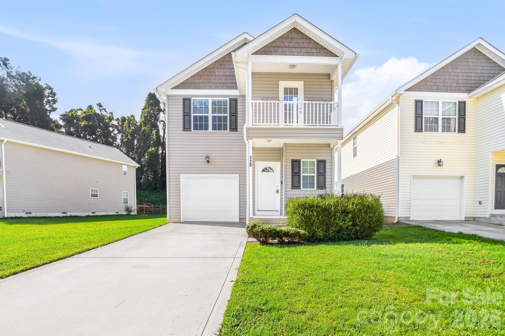 110 Lookout Point Place
