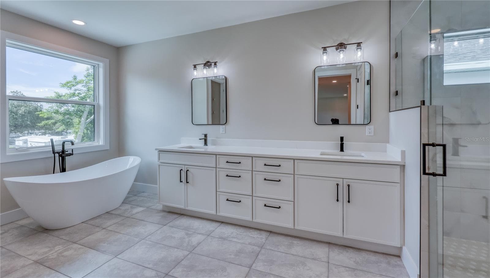 Primary Bath - 785 LIME ST, PALM HARBOR