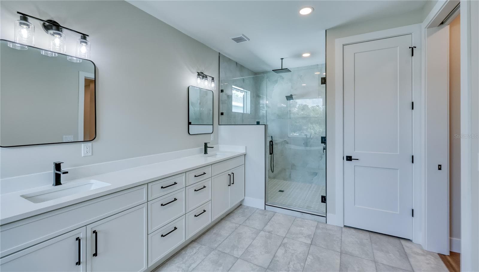 Primary Bath - 785 LIME ST, PALM HARBOR