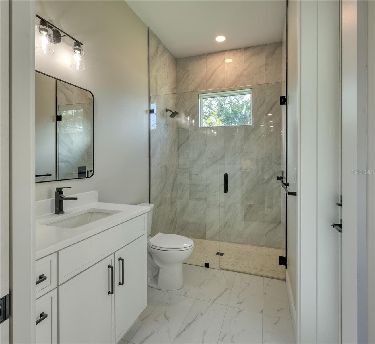 Pool Full Bath - 785 LIME ST, PALM HARBOR