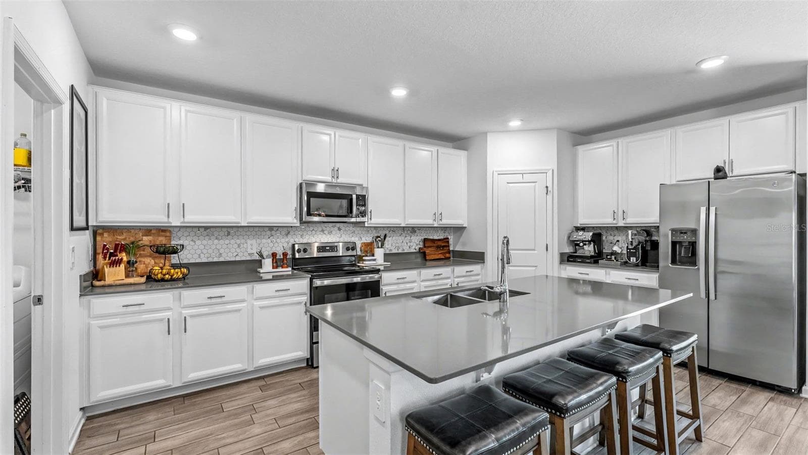 Single Family Residence at 1143 POMELO ST, DAVENPORT, photo 4 of 51