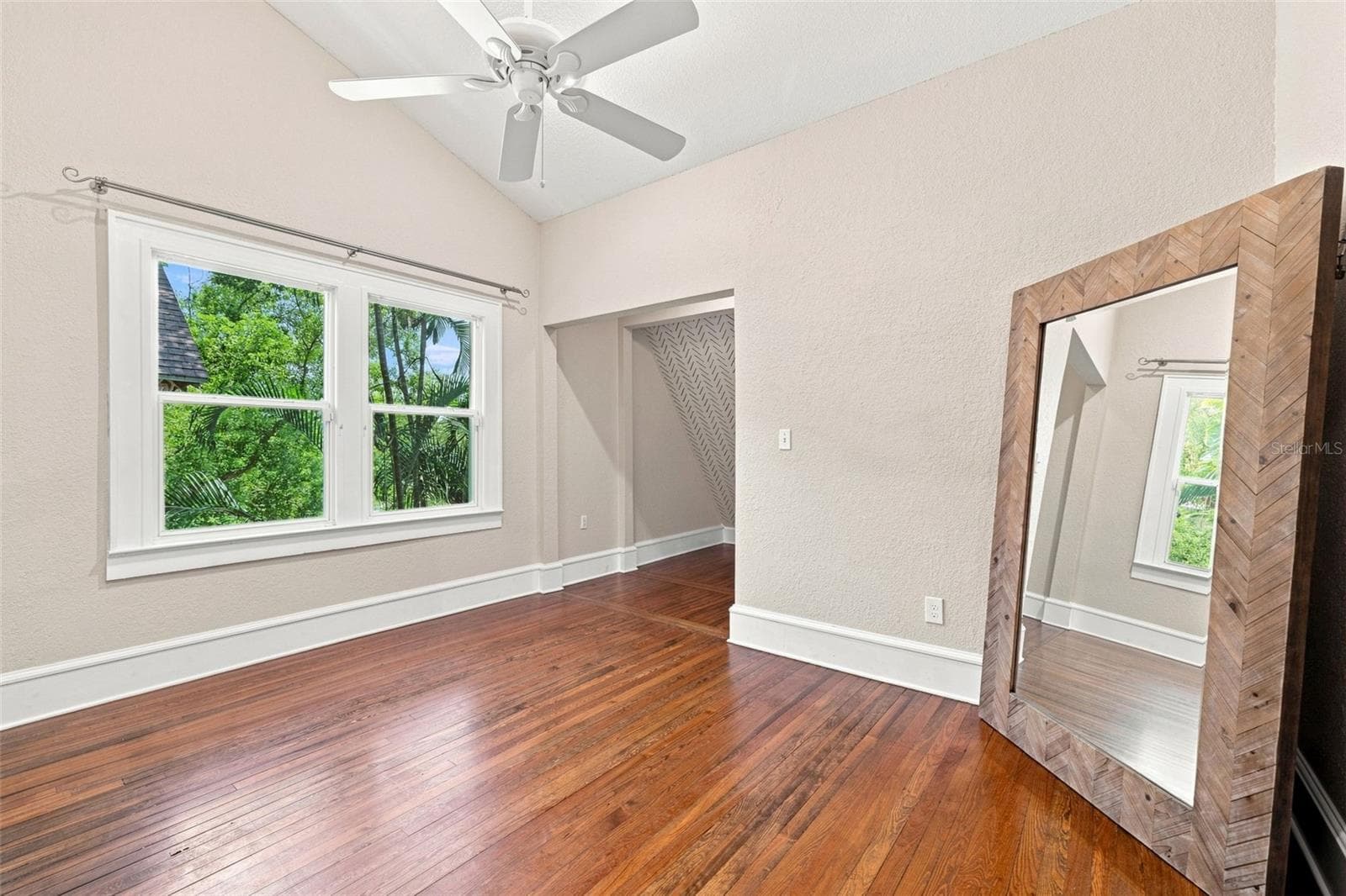 Single Family Residence at 841 24TH AVE N, ST PETERSBURG, photo 36 of 89