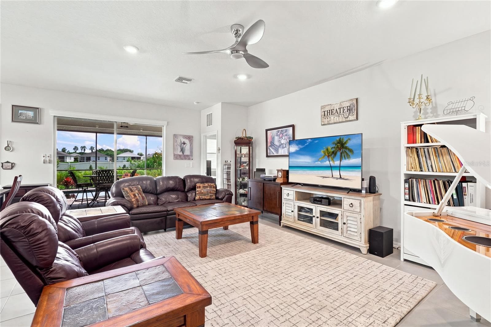 Single Family Residence at 5711 OAK BRIDGE CT, BRADENTON, photo 6 of 51