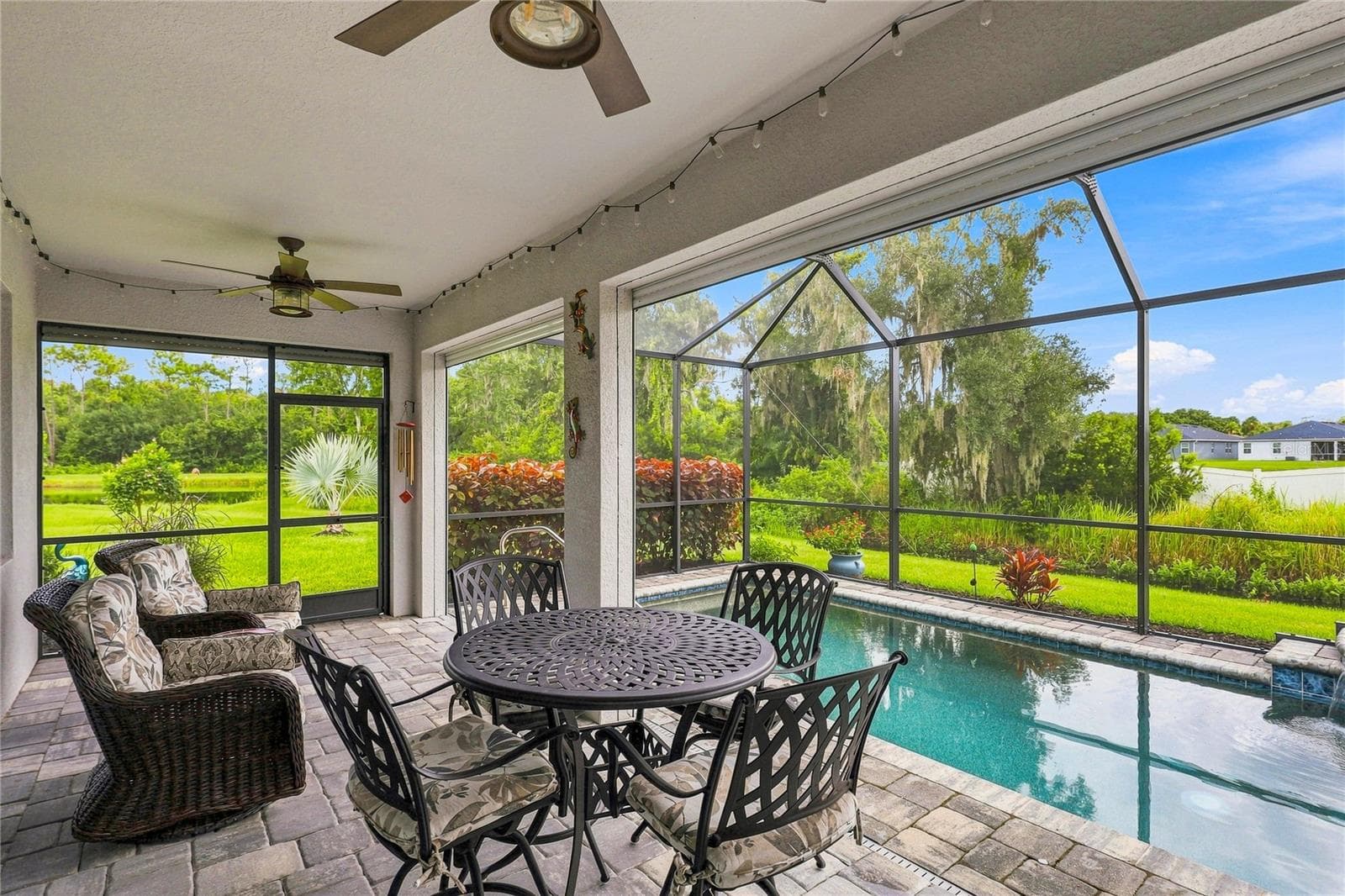 Single Family Residence at 5711 OAK BRIDGE CT, BRADENTON, photo 34 of 51