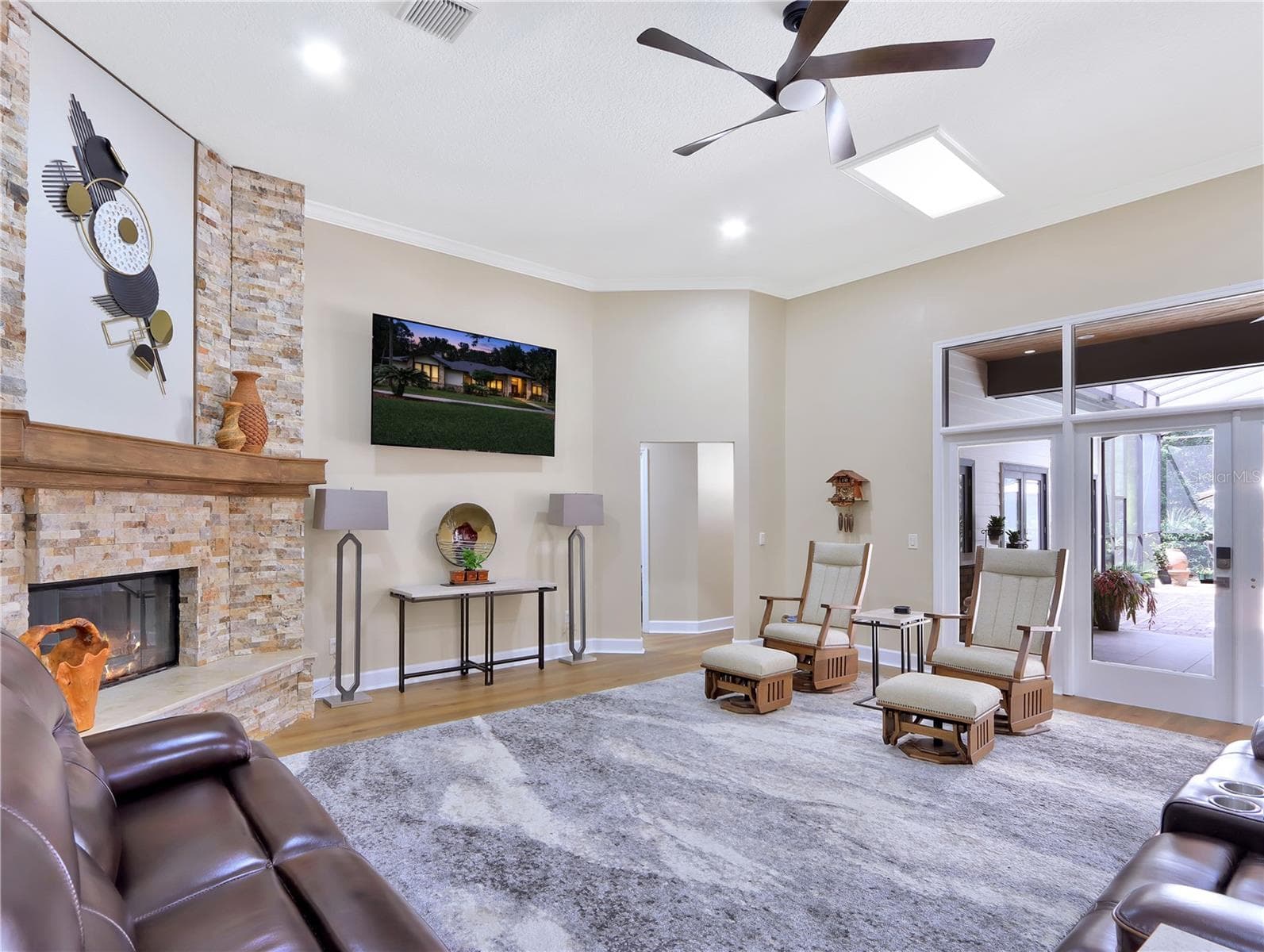 Single Family Residence at 2216 SMOKETREE CT, LONGWOOD, photo 11 of 48