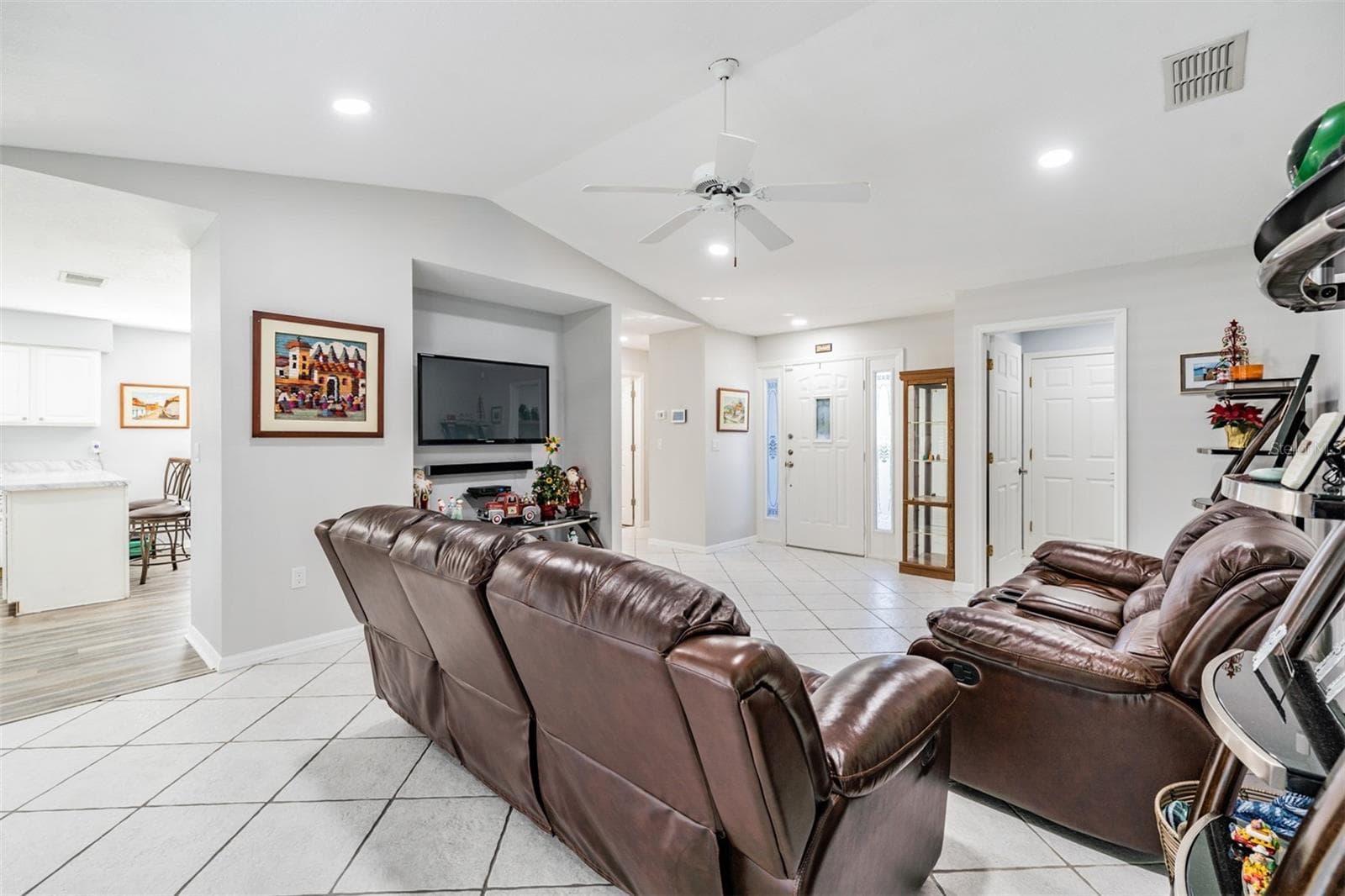 Single Family Residence at 29424 SCHINNECOCK HILLS LN, SAN ANTONIO, photo 46 of 131