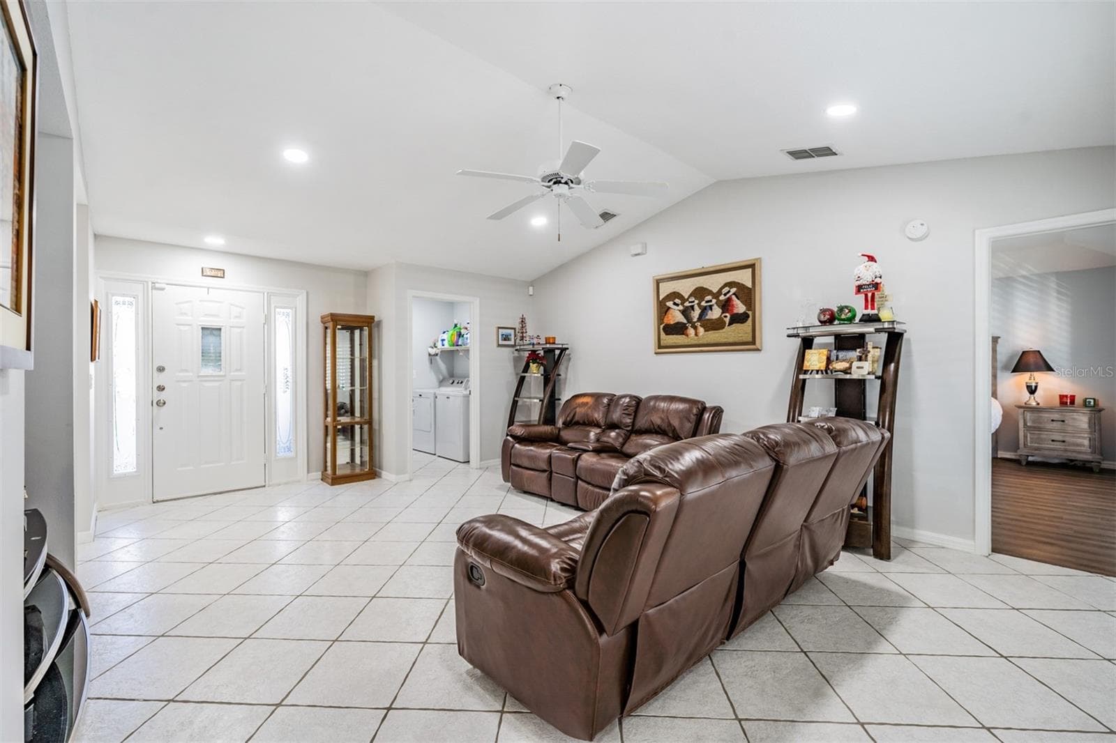Single Family Residence at 29424 SCHINNECOCK HILLS LN, SAN ANTONIO, photo 25 of 131