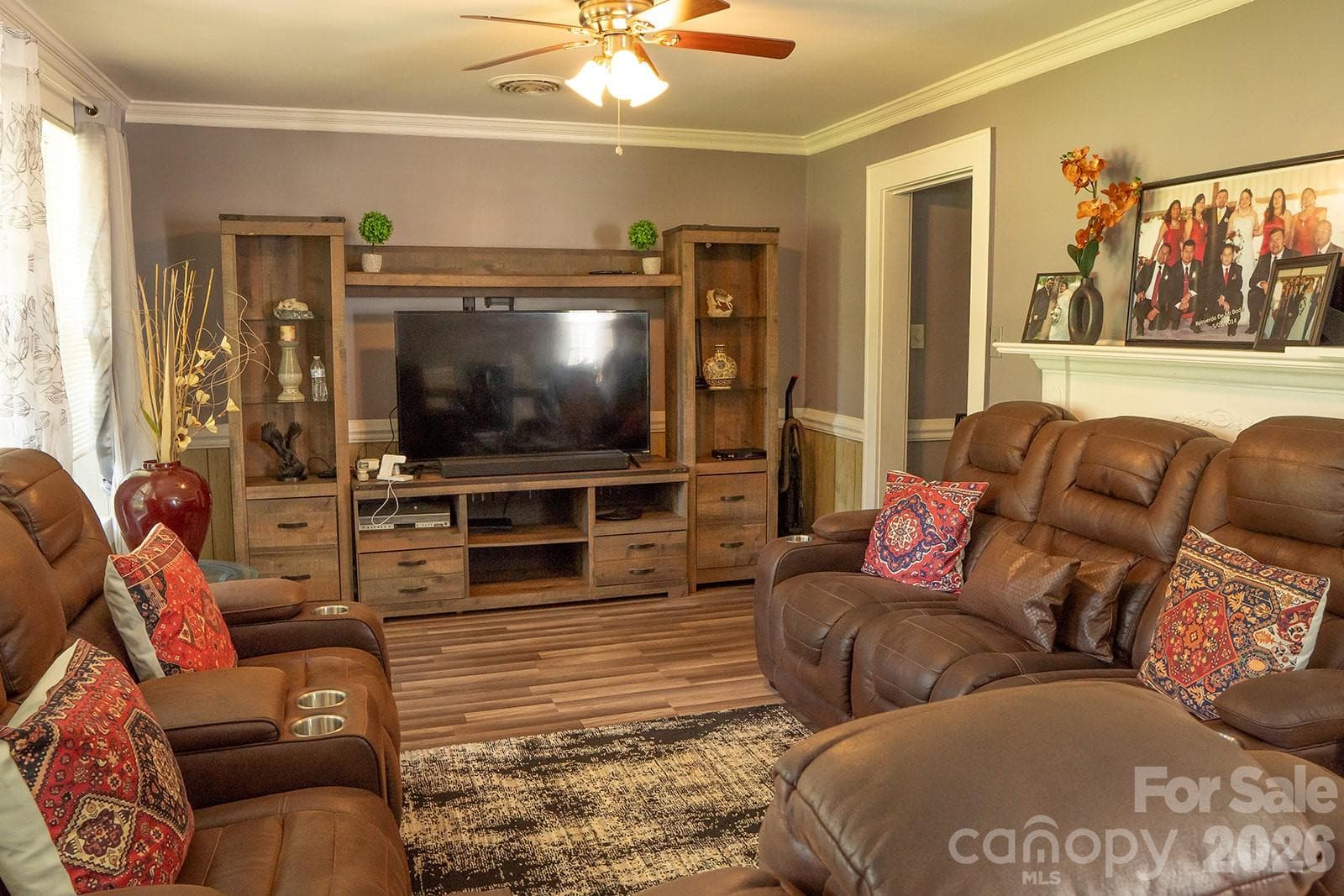 Single Family Residence at 1929 John Everall Road, Lancaster, photo 7 of 25