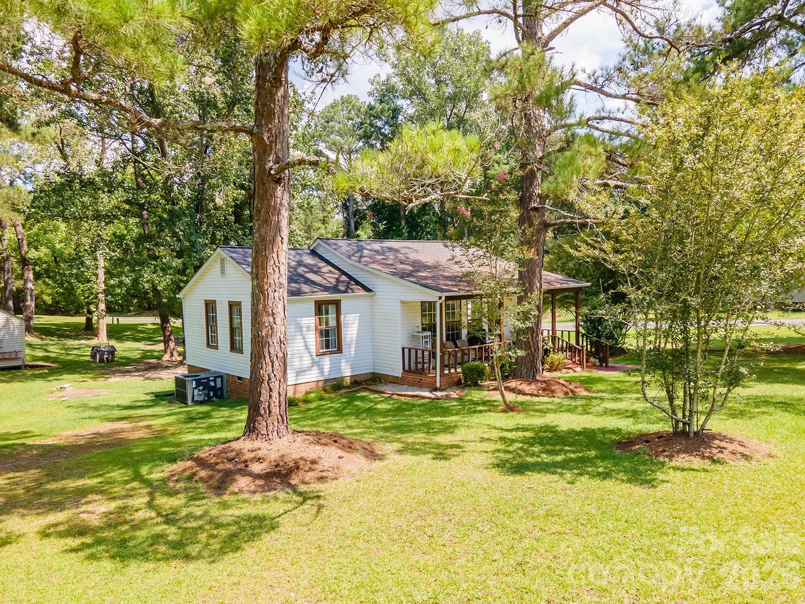 Single Family Residence at 1929 John Everall Road, Lancaster, photo 21 of 25