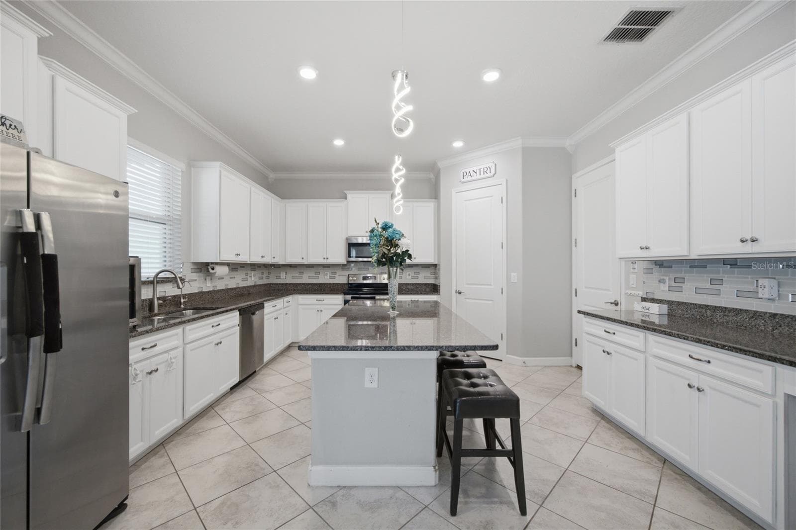 Single Family Residence at 11419 SUNBURST MARBLE RD, RIVERVIEW, photo 14 of 46